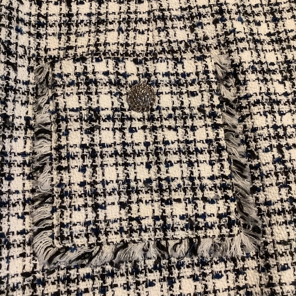 Karl Lagerfeld Paris Sleeveless Tonal Tweed Pocket Sheath dress, Size 10 - Picture 4 of 8